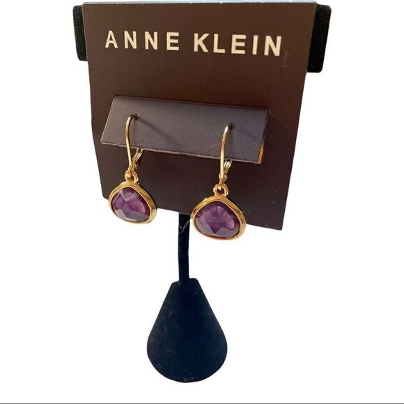 Anne Klein Teardrop Earrings. Beautiful Amethyst Color in gold tone setting. - Picture 2 of 4